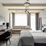 Bed & Breakfast Biala Owca 3*