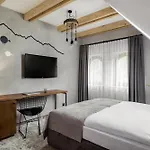 Biala Owca Bed & Breakfast 3*